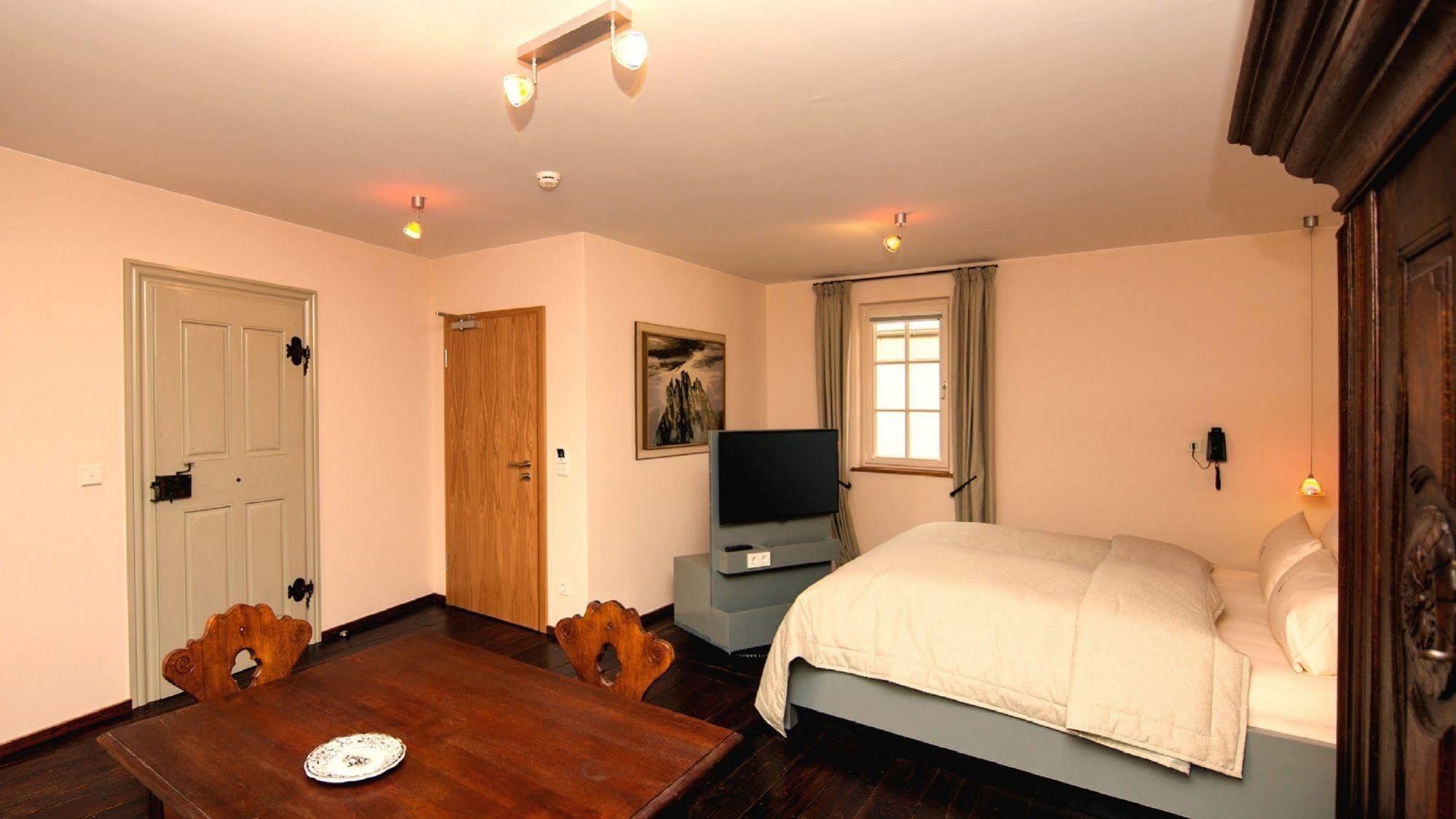 Romantik Hotel Meisenheimer Hof ภายนอก รูปภาพ