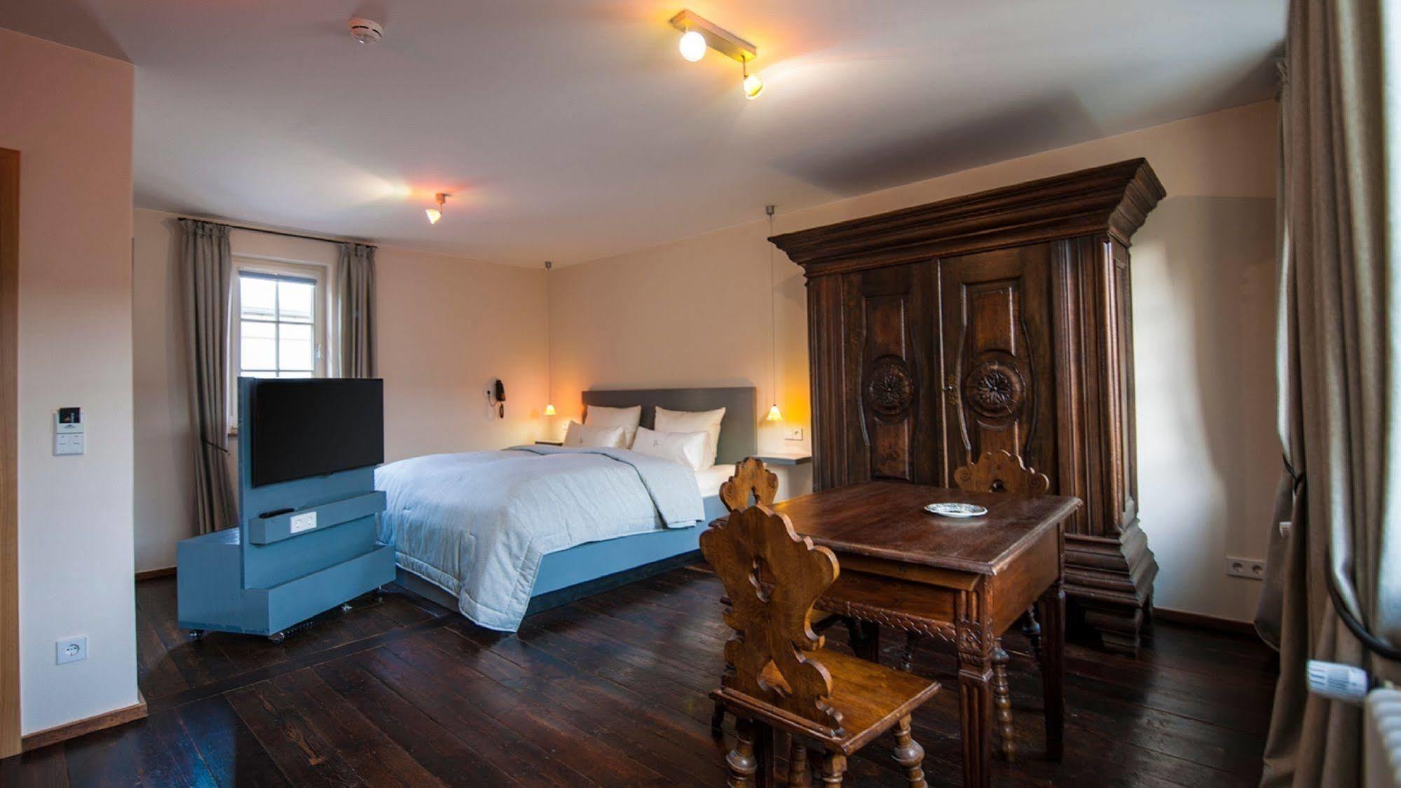 Romantik Hotel Meisenheimer Hof ภายนอก รูปภาพ