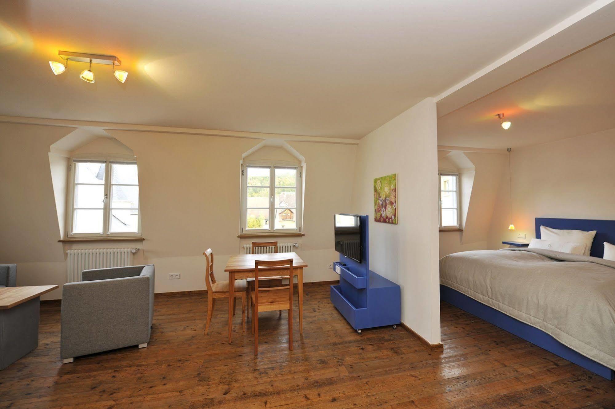 Romantik Hotel Meisenheimer Hof ภายนอก รูปภาพ