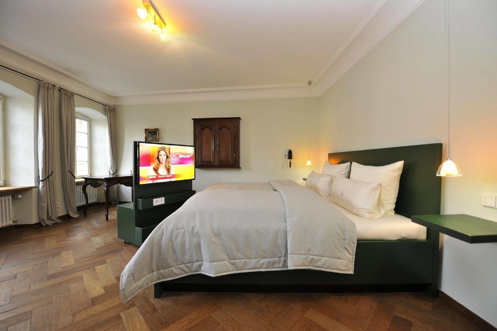 Romantik Hotel Meisenheimer Hof ภายนอก รูปภาพ